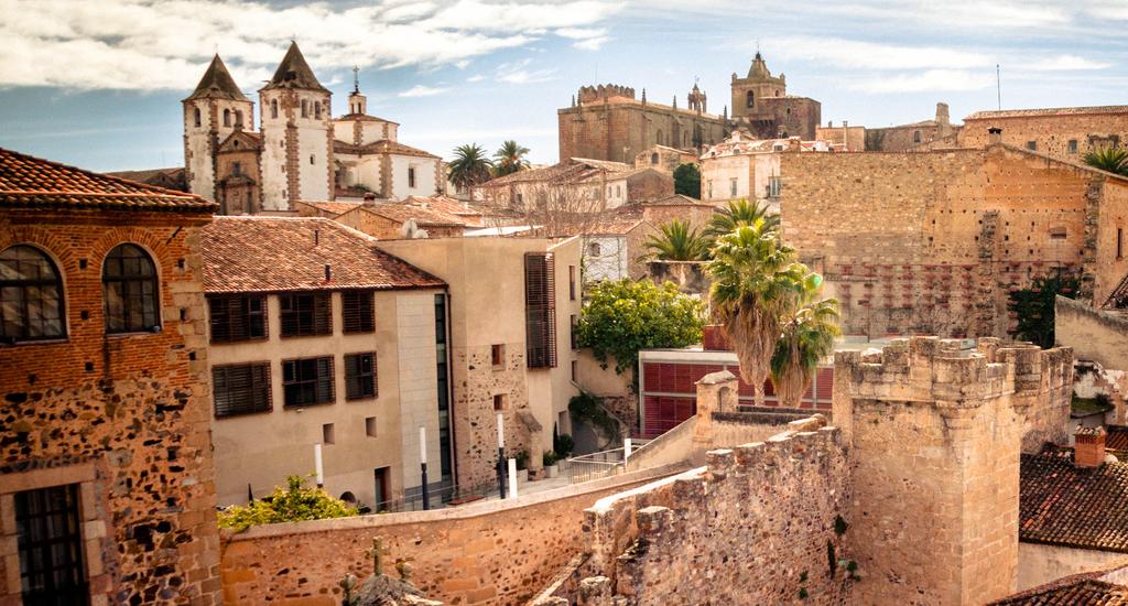 La ciudad Cáceres es una ciudad que enamorará a los asistentes con su casco antiguo, declarado patrimonio de la