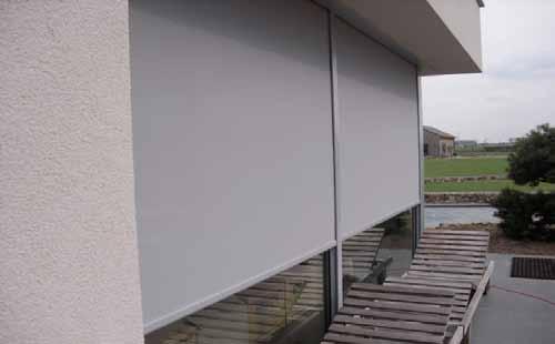 Ventosol 5400 VERTICALES Sistema vertical para balcones y terrazas, sirven para impedir la incidencia directa de la luz al interior a través
