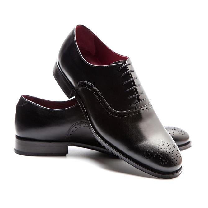 semi-brogue handmade in the softest calfskin leather, cowhide lining