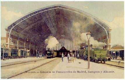 1. ATOCHA 2. TERTULIAS Miguel Hernández llegó por primera vez a Madrid, a través de la estación de Atocha, a las 8 y media del día 2 de diciembre de 1931.