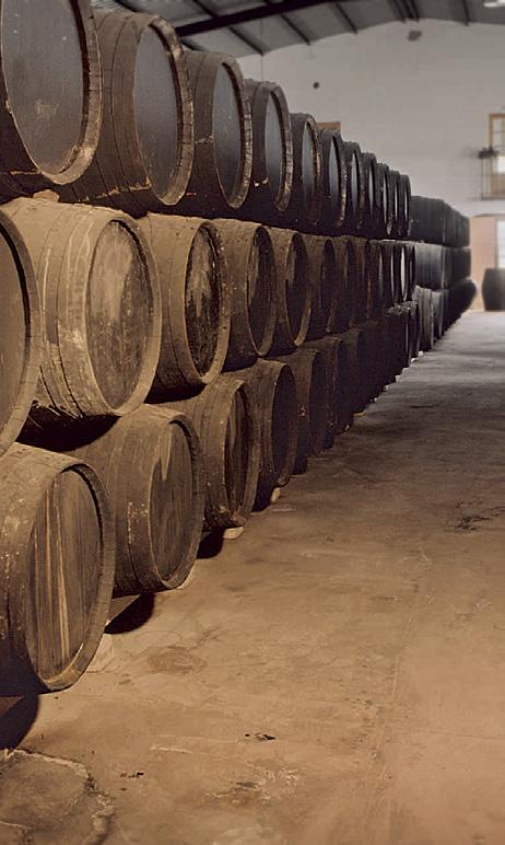 Vinagre de Jerez Reserva Con esmero, con dedicación, seleccionando cada racimo, con la paciencia necesaria y la espera del