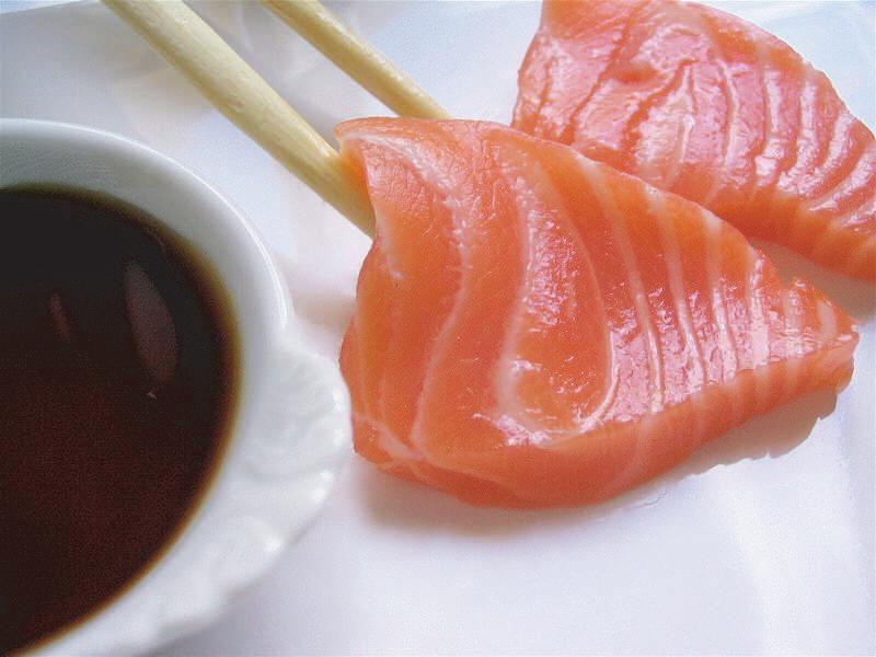 SASHIMI (Cortes de pescados o mariscos 9 unidades) SASHIMI-SAKE $3.500 (Salmón) SASHIMI-TAKO $3.500 (Pulpo) 003 SASHIMI-UNAGI $4.