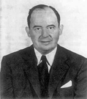 John von Neumann (1903-1957) Cuando una disciplina matemática se aleja de sus fuentes empíricas...es asediada por peligros muy graves.