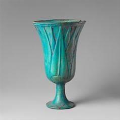 Faiensa azul, vaso en forma de flor de loto, Imperio