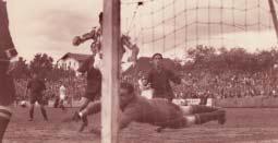 La primera victoria El estadio de San Juan celebra el primer encuentro osasunista en Primera División el 17 de noviembre de 1935, en la segunda jornada de la Liga.