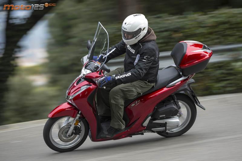 Ventas de 125 cc en marzo de 2017 Moto 125 cc En general, el efecto fin de serie Euro 3 parece que está llegando a su fin y, al menos las motos de alta cilindrada ya se han recuperado contribuyendo a