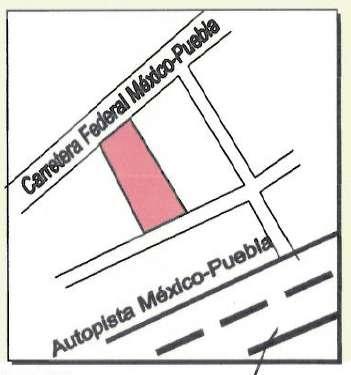 tiene dos frentes, el principal sobre la carretera Méx- Puebla, terreno plano