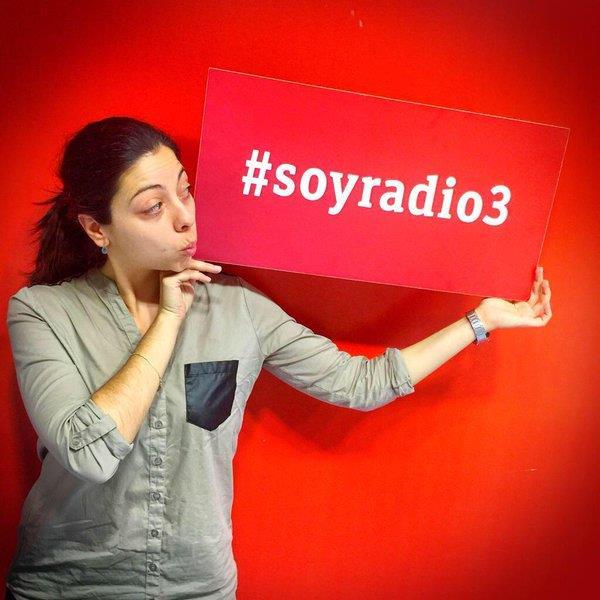 Paloma Cortina (Radio 3) Dramediante natural con licenciatura en periodismo y master en radio.