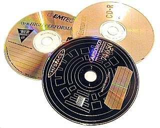 4.5. DISPOSITIVOS DE ALMACENAMIENTO EXTERNO CD-ROM Gran capacidad: 650 Mb de datos (o 74 minutos de música), 700 Mb (u 80 minutos de música), y