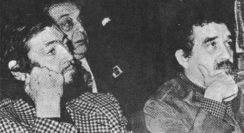 Julio Cortázar, Miguel Ángel Asturias y Gabo, en Alemania Occidental, 1970 El escritor colombiano y amigos en la Plaza Roja de Moscú, 1957.