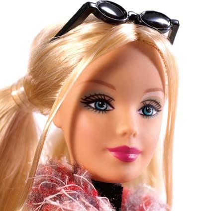 La belleza tipo Barbie es un obligado en el imaginario colectivo, sostiene Guillermo León, presidente de la Asociación Mexicana de Diseñadores de Moda, AC.