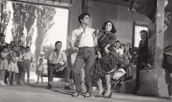 Antonio y Carmen Rojas en Lunas de Miel, 1958 < PELÍCULAS EN HOLLYWOOD JUNTO A ROSARIO, CON SUS PROPIAS COREOGRAFÍAS. ENTRE PARÉNTESIS, EL COREÓGRAFO GENERAL DE CADA PRODUCCIÓN 1941 Ziegfeld Girl.