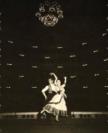 < Antonio y Mariemma en la Scala de Milán, 1953 Juan Gyenes, VEGAP, Madrid, 2016 en el Congreso España y los Ballets Rusos (1989), palabras que Antonio refrendó, en realidad se trataba de una