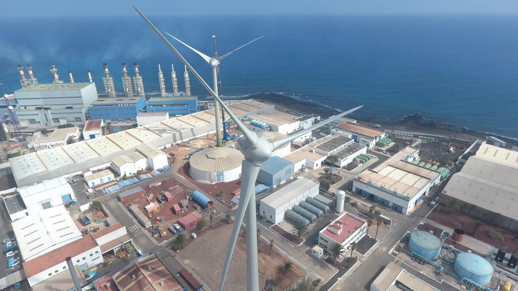 I.- Último proyecto. Parque eólico de autoconsumo asociado de 4,6 MW (megavatios) en la Central de Desalación Díaz Rijo en Punta de Los Vientos.