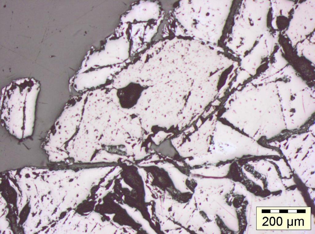 minerales de la ganga Magnetita - Color gris - Reflectividad baja - Dureza