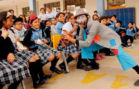 ACTIVIDADES CULTURALES CARAVANA DE LA CULTURA Esta iniciativa de la Municipalidad de Lima consiste en llevar actividades artísticas y culturales a los centros educativos, escuelas y colegios de Lima.