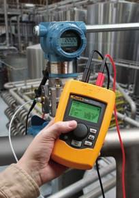 Instrumentos de calibración de procesos De Fluke y Fluke Calibration Trabajar en un entorno de procesos tales como un laboratorio farmacéutico, una refinería o cualquier otra área industrial puede