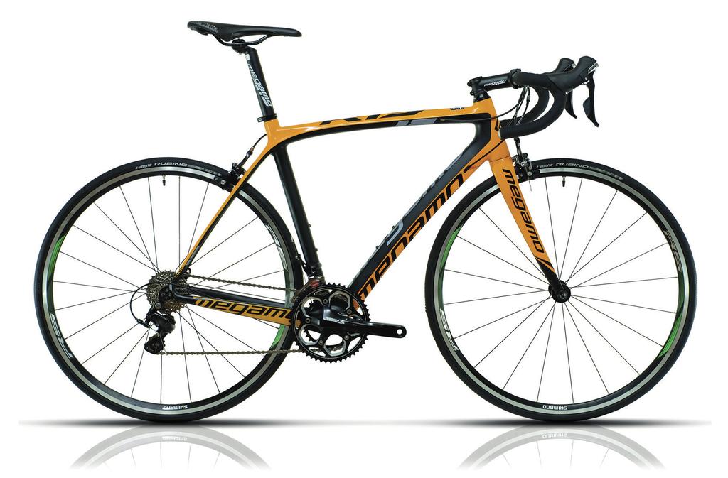 r15 105 orange description / DESCRIPCIÓN Pure subtle! The new R15 has been designed to reach the best efficiency. Ride through the mountain ports and your favourite roads will be easy for this bike.