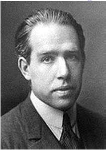 Deficiencias del Modelo de Ernest Rutherford Modelo Atómico de Niels Bohr Según la ya probada teoría electromagnética de Maxwell, al ser el electrón una partícula cargada en movimiento