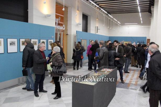 La exposición tenía previsto permanecer abierta del 9 al 25 de enero de 2014 y debido a la cantidad de solicitudes de