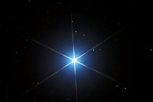 Junto con la LUZ DE PROSONODO CRISTAL MULTICOLOR", esta Luz es tambien la mismisima Estrella matutina, Venus, la estrella de 5 Puntas y la Estrella de 6 puntas Alfa y Omega, femenino/masculino,