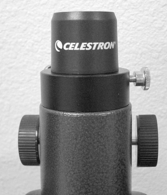 Instalación del ocular en el telescopio newtoniano El ocular es un elemento óptico que aumenta la imagen que se enfoca con el telescopio.