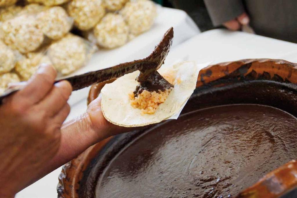 Amealco posee una riquísima, abundante y variada cultura gastronómica, producto del