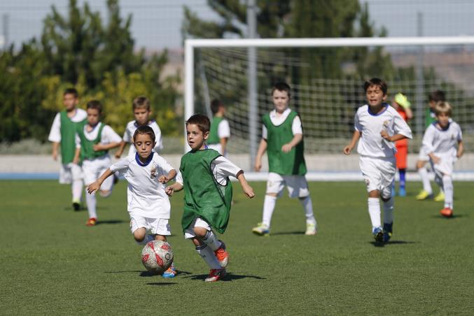 Objetivos del proceso formativo en fútbol base Un niño NO ES