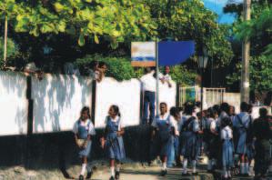 Las alumnas van a la escuela, San Andrés, Colombia Una