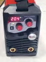 Modelo Premium 171 Premium 211 829650171 829650211 Voltaje 1ph 50/60 Hz AC230 V±15% AC230 V±15% Máx.