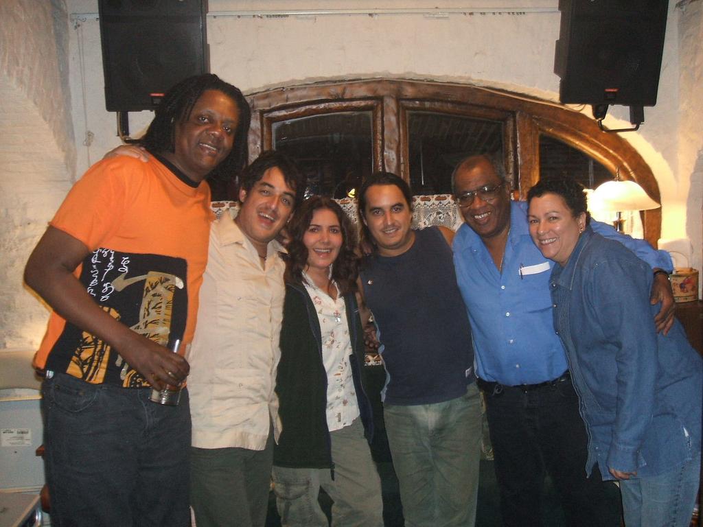 José Luis Madueño, Pelo Madueño y la banda de Tania