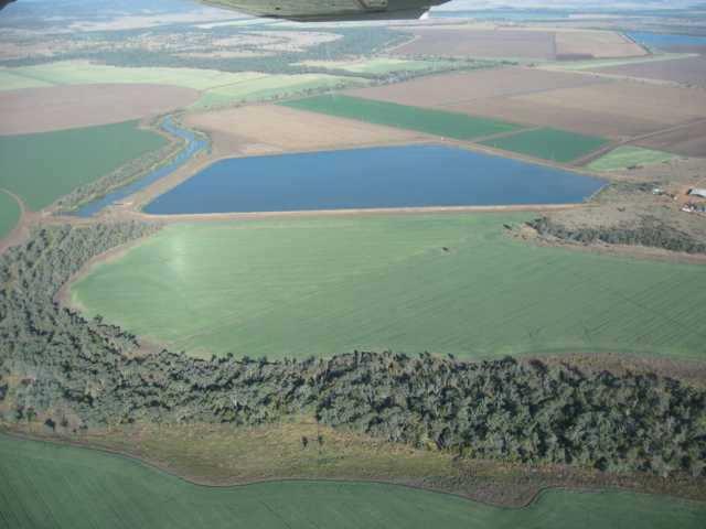 Imagen aérea de la gestión de agua en forma de