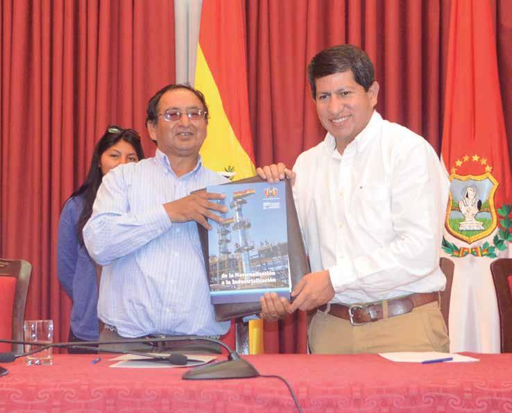 MINISTERIO DE HIDROCARBUROS Y ENERGÍA FIRMA CONVENIO DE COOPERACIÓN NUCLEAR A principios de marzo, el Ministerio de Hidrocarburos y Energía y la Gobernación del Departamento de Tarija suscribieron un