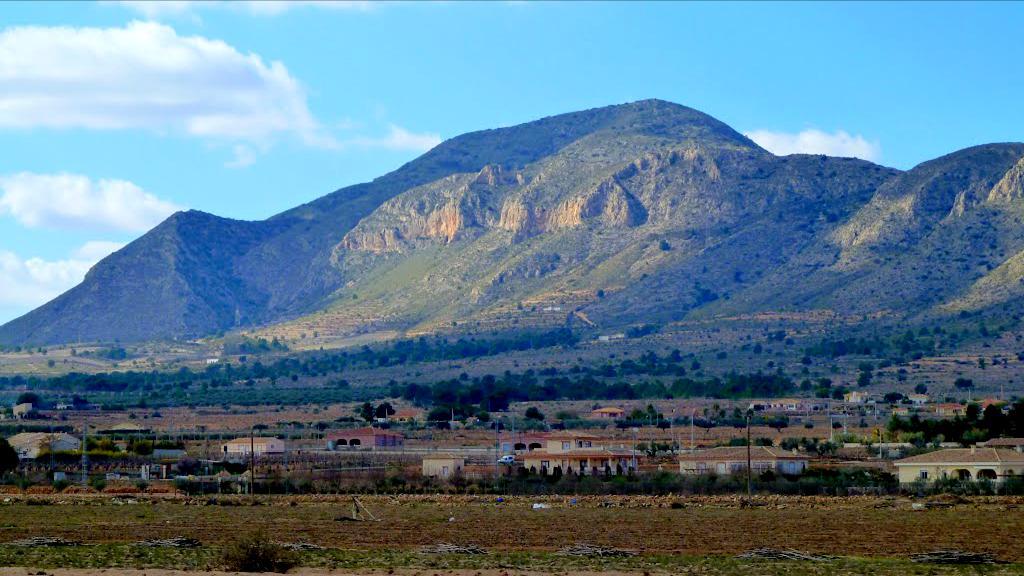 Sierras del Argallat y La Cava. Alto de Lasolana, Hondón de Las Nieves, Alicante.