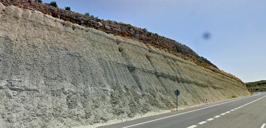Potente afloramiento de margas gris verdosas del Andaluciense, Mioceno
