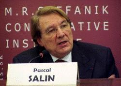 PASCAL SALIN - profesor la Universitatea Paris-Dauphine si fost presedinte al Mont Pèlerin Society hipermarketurile au reprezentat un mijloc fantastic de a reduce preţurile datorită volumelor