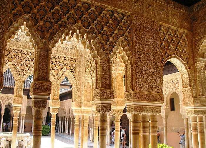 Alhambra de Granada 5.3.2. Otros edificios.
