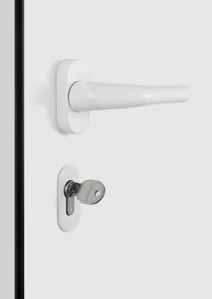 ThermoSafe se puede ajustar de forma variable. Así su puerta de entrada queda óptimamente sellada y enclava de forma sencilla y segura en la cerradura.