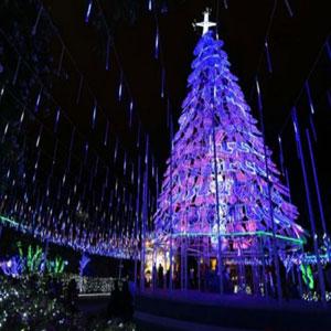 Tegucigalpa - Con las villas navideñas, la magia de la navidad llegó a Tegucigalpa, la capital hondureña, una ciudad marcada tradicionalmente porque en ella se respira un ambiente burocrático y