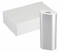 Presentación en caja de regalo laminada blanca. 9.7 x 4.1 x 2.2 cm. Color Plata.