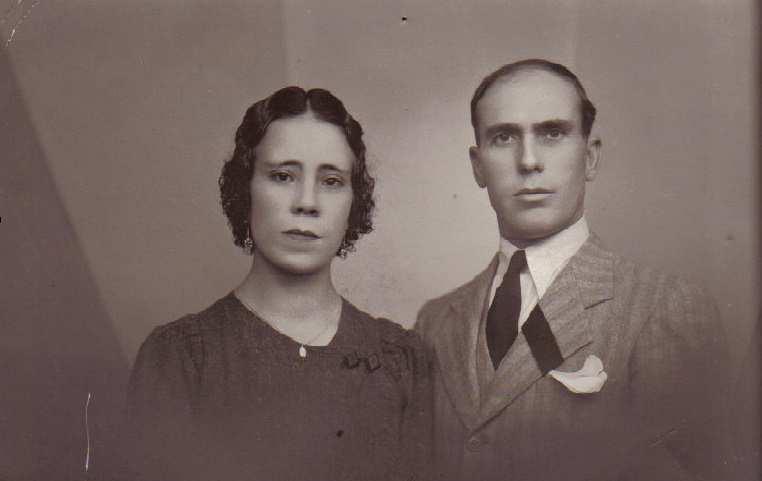 Imagen: Belmonte de Málaga y María Esther Molina.