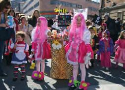 Domingo de Carnaval 14 de Febrero 11,00 HORAS: CONCENTRACIÓN DE DISFRACES INFANTI- LES (hasta los 14 años