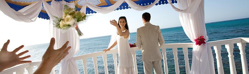 Su boda en Meliá Cuba tiene sentido y si los acompañan un número determinado de invitados, será totalmente gratis.