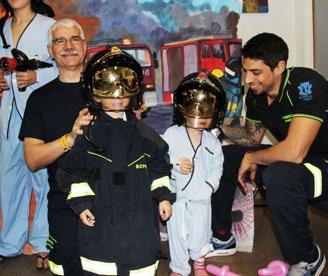 Visita de los bomberos de Madrid. El belén premiado.