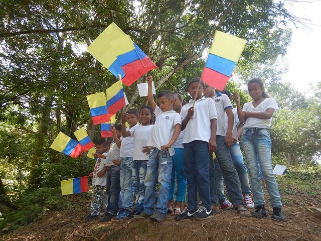 Boletín Humanitario Mensual Colombia Número 54 Octubre 2016 DESTACADOS Vulneración y desprotección de los derechos de las niñas en Colombia Impacto de la Segunda temporada de lluvias en el acceso a
