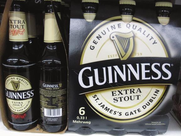 152 OPERACIONES BÁSICAS EN BAR Y CAFETERÍA Figura 8.7. Guinness es sin duda la cerveza Stout más conocida en todo el mundo.