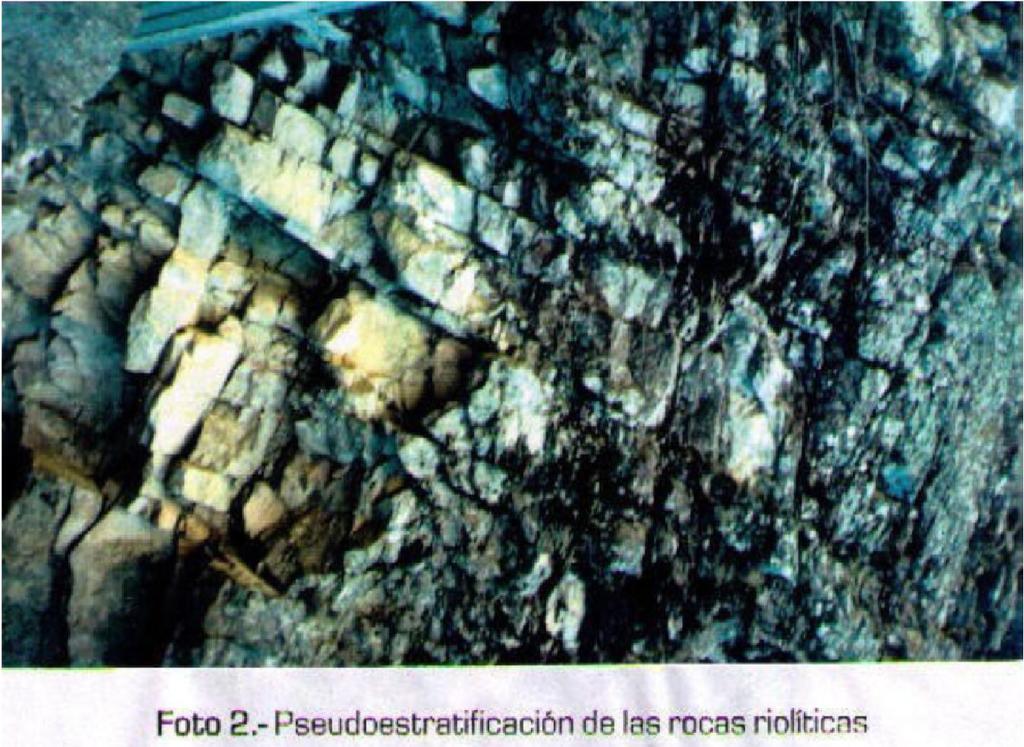 Cinco zonas mineralizadas distintas han sido identificadas. Por mucho, la proyección dominante es la mina principal de La Dura y la prolongación de las zonas mineralizadas hacia el noroeste.