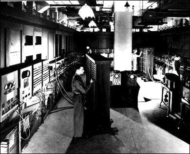 ENIAC Decimal (no binaria). 20 acumuladores de 10 dı gitos.