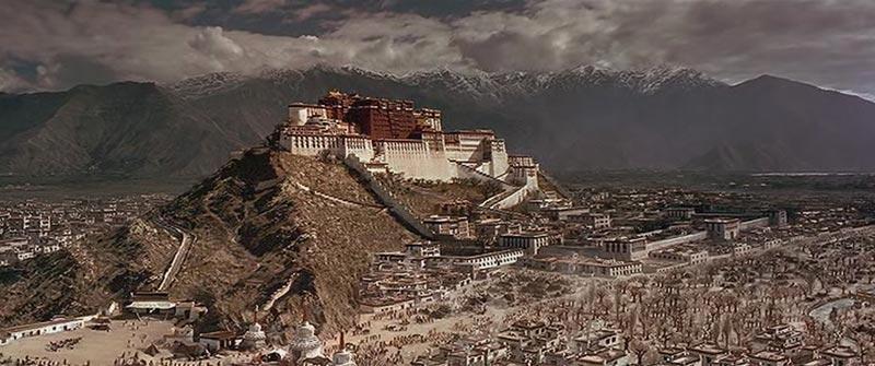 Por ejemplo esta panorámica de Lhasa de la película Siete años en el Tibet -EL plano General Cercano o Corto (PGC) trabaja con una gran amplitud de superficie espacial, es también utilizado como un