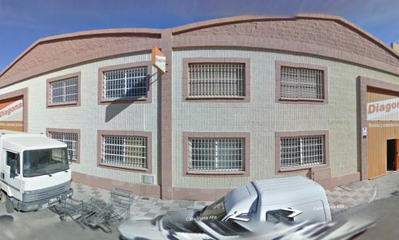 Nave industrial adosada Calle Punta Alta 27 y 29 y Bahía Blanca 8 y 9. Polígono Industrial San Luis. 29006, Málaga.